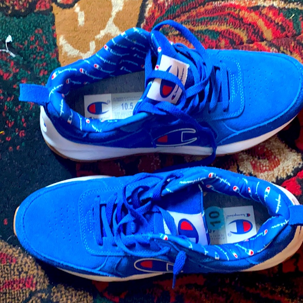 Shoe